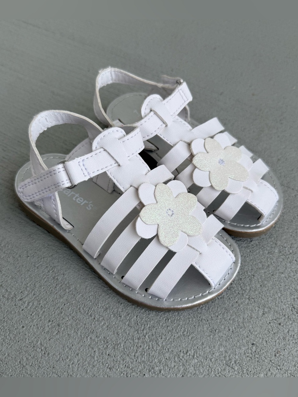NWOT Carter's White Flower Toddler Spring Summer Faux Leather Sandals Size 7